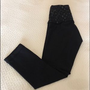 Black woman Lululemon leggings